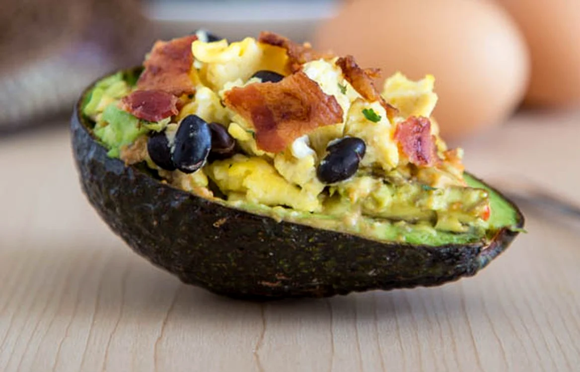 avocado cu humus jpeg