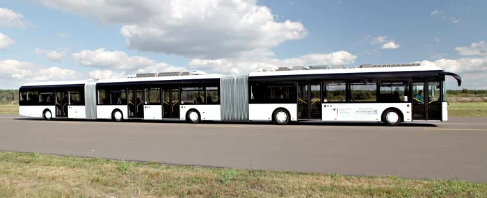 256 de pasageri încap în acest vehicul