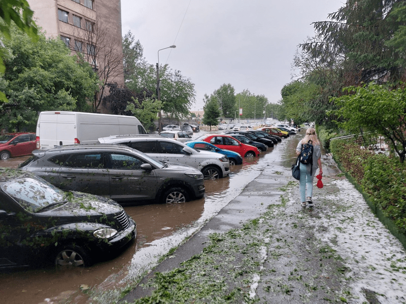 Prognoză specială pentru București: „Ploile vor avea și caracter de aversă, sunt posibile descărcări electrice“