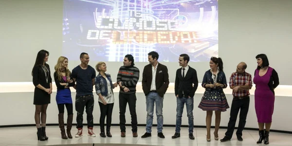 te cunosc de undeva