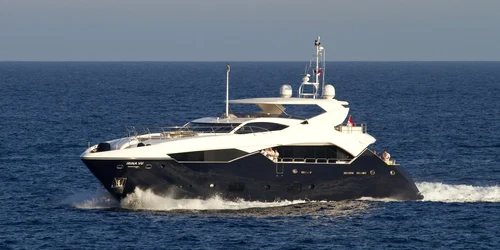 Iahtul de lux Irina UV FOTO boatinternational.com