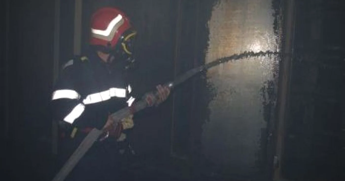 Pompierii au intervenit pentru a stinge flăcările Foto: arhivă