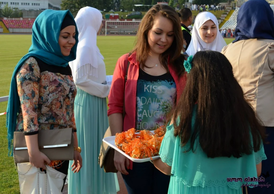 Fete musulmane în România FOTOGRAFII facebook.com/eidprayerinromania