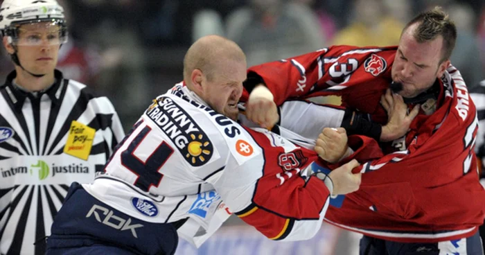 Kip Brennan este unul dintre cei mai activi bătăuși din KHL