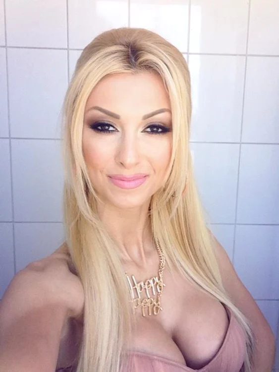 
    Andreea Bălan se declară foarte fericită în această perioadăFOTO Facebook  