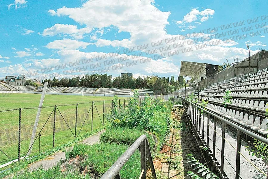 Patronul Şiman spune  că nu este vinovat cu  nimic de situaţia actuală  a acestei echipe de  tradiţii din România (Fotografii: Roberto Sălceanu/Mediafax)
