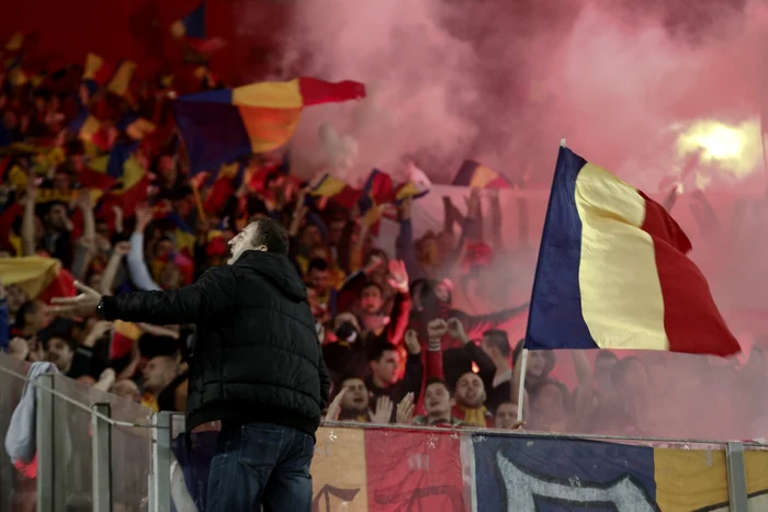 Aproape 50.000 de români sunt aşteptaţi marţi pe stadion la meciul România - Grecia FOTO Mediafax