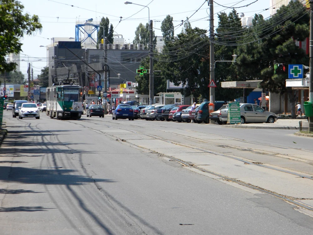 Linia de tramvai din Ploieşti este într-o stare dezastruoasă. FOTO Dana Mihai