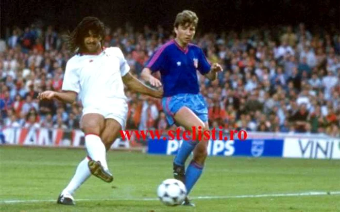 Ruud Gullit l-a depăşit destul de uşor pe Dan Petrescu