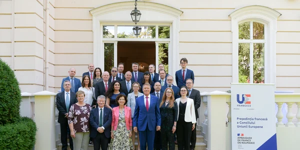 Klaus Iohannis si ambasadorii tarilor UE FOTO Presidency