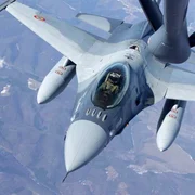 Avioana F16 alimentate in zbor FOTO Fortele Aeriene Romane/Facebook 