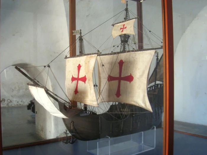 Model al navei „Santa Maria”, expus în fortăreaţa Castillo de San Cristóbal din San Juan, Puerto Rico FOTO wikimedia.org