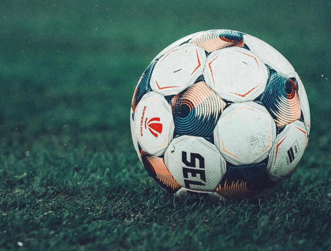 Se schimbă Superliga? LPF pregătește un nou format al campionatului intern. Se dorește introducerea unei a treia grupe