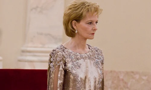 Majestatea Sa Margareta in rochie cu paiete si transparente la seara Corpului Diplomatic Daniel Angelescu, Casa Majestatii Sale (1) jpg