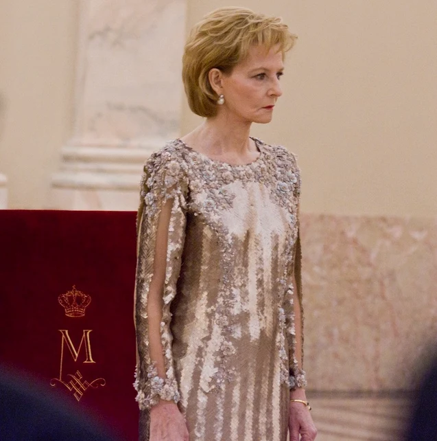 Majestatea Sa Margareta in rochie cu paiete si transparente la seara Corpului Diplomatic   Daniel Angelescu, Casa Majestatii Sale (1) jpg
