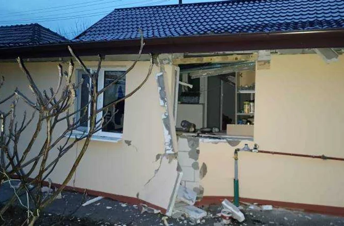 Cauza exploziei ar fi o scăpare de gaze. FOTO ISU Argeș