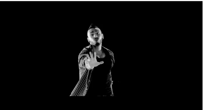 
    Alex Velea în noul clip  