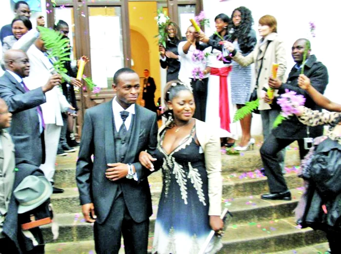 Zie şi Lenzo s-au cununat  la Primăria Sectorului 1