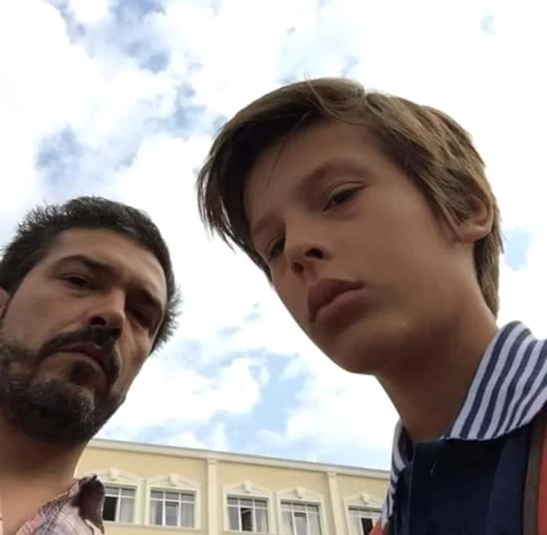 Fiul lui Adrian Despot, Toma, e toboșar, ca și băiatul lui Călin Geambașu, DaviN