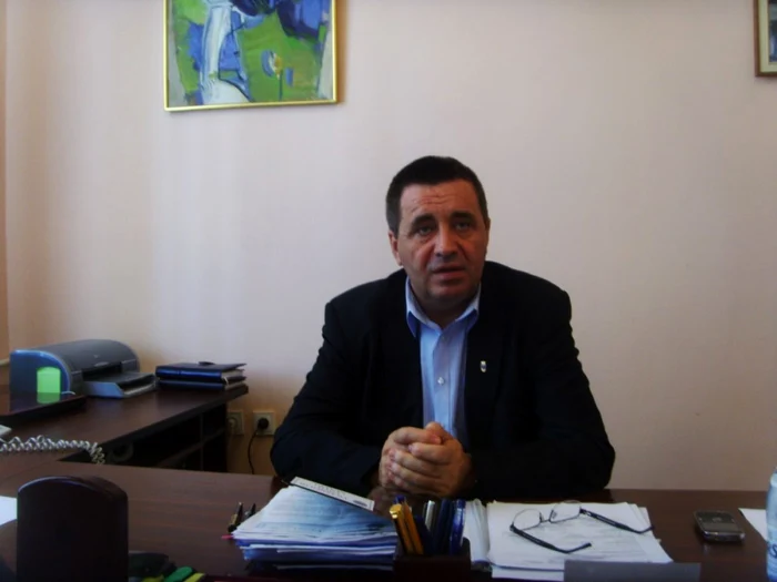 Matei cere CNADNR sa intervina in regim de urgenta pe DN 7, in Ramnicu Valcea. Foto arhiva Adevarul