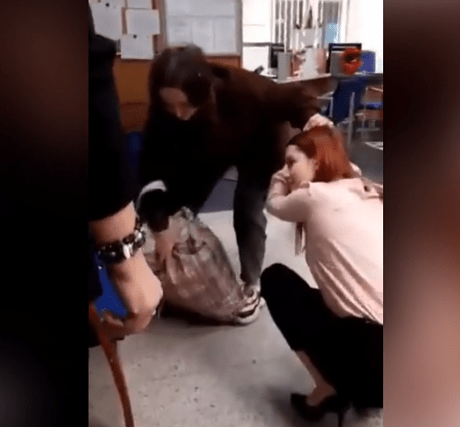 Bunicuța-eroină din Polonia. I-a venit de hac unei tinere care voia să jefuiască o bancă VIDEO