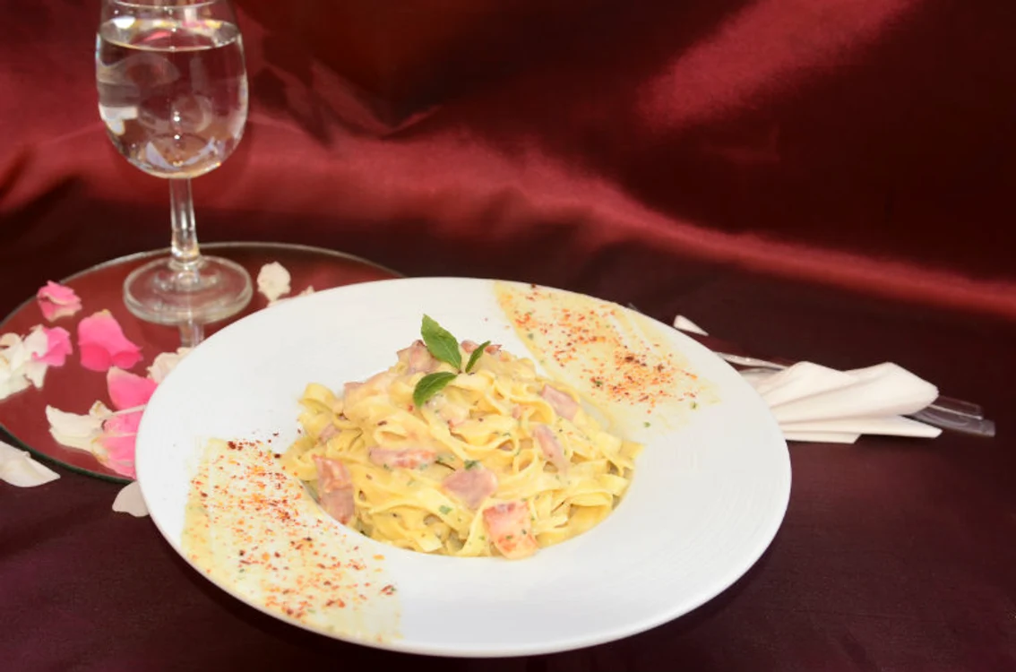 
    Tagliatele carbonara  