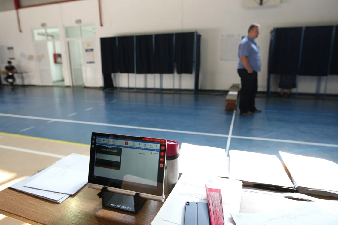 La două secţii de vot din Mona prezenţa la vot a fost 0 FOTO Marian Muntean