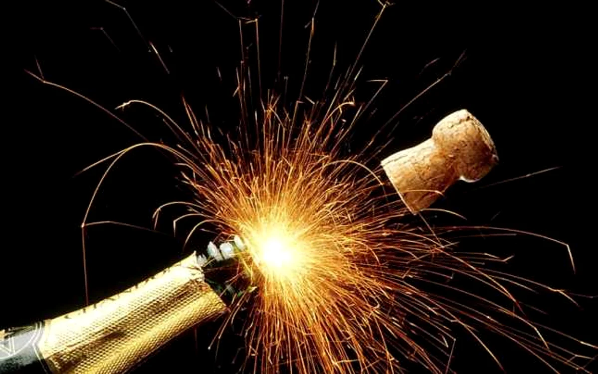Guvernul francez a crescut taxele la alcool cu 14 %