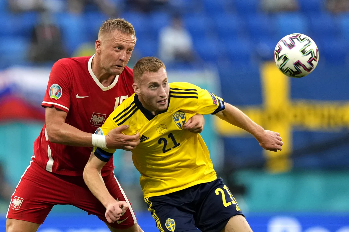 Adversare la Euro 2020, Polonia și Suedia fac front comun împotriva războilui (Foto: EPA-EFE)