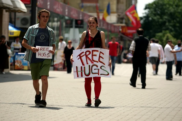 free hugs