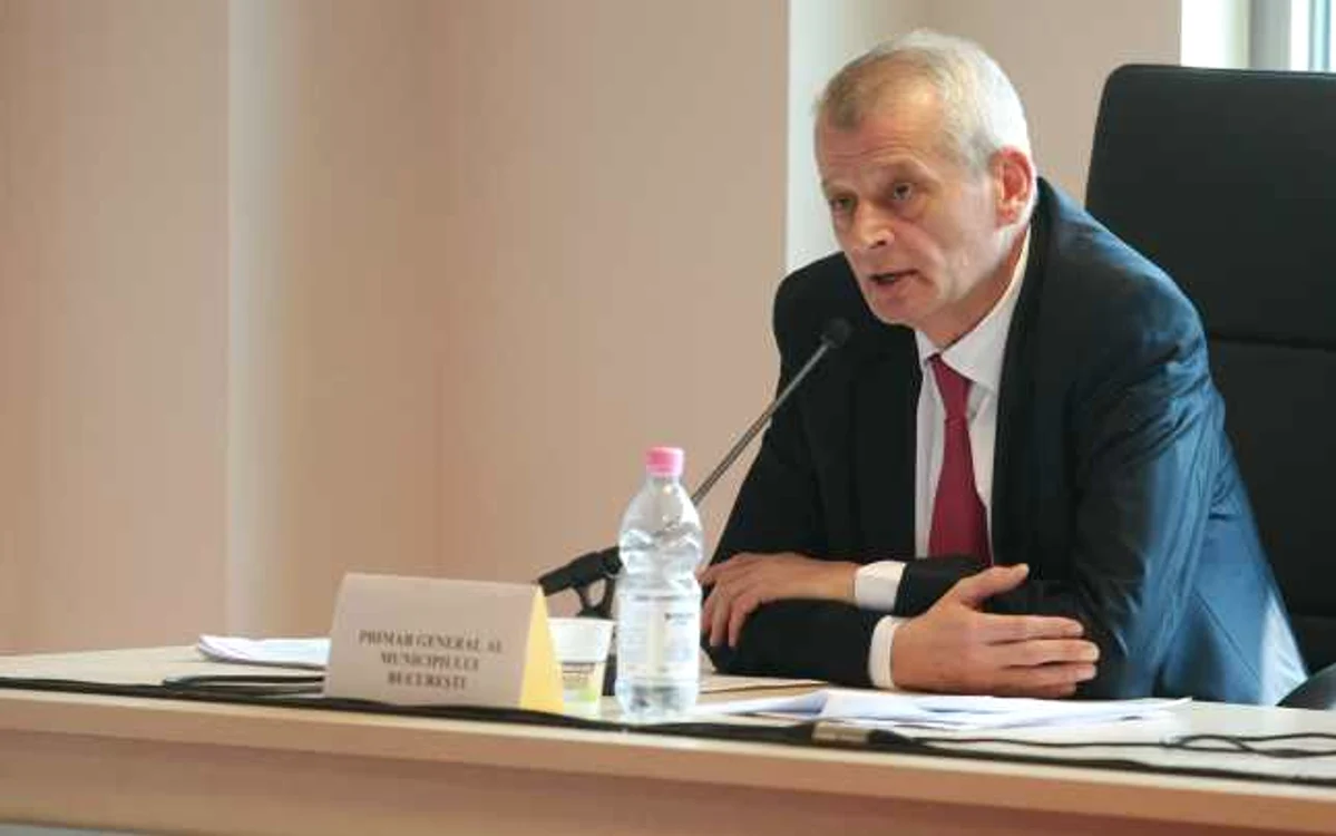 Sorin Oprescu vrea să finalizeze peste 25 de lucrări până la sfârşitul lunii FOTO Adevărul