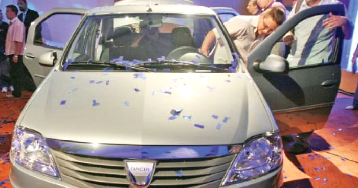 În luna septembrie, Loganul cu numărul 1.000.000 a ieşit pe porţile fabricii Dacia de la Mioveni