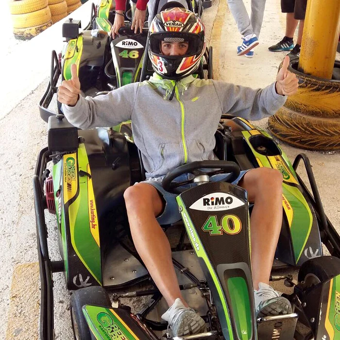 Nikolic, într-un parc de distracţie