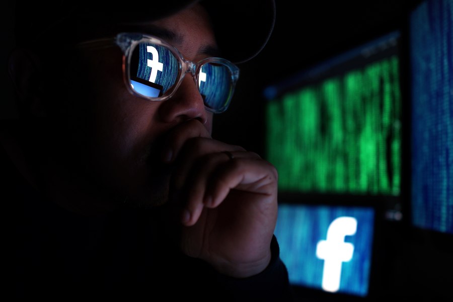 Noua metodă de înșelătorie care circulă pe Facebook. Cum funcționează