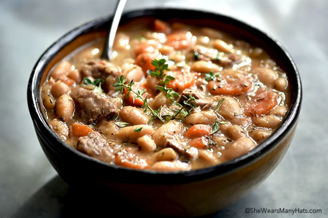 mancare de fasole cu carne de vita jpeg