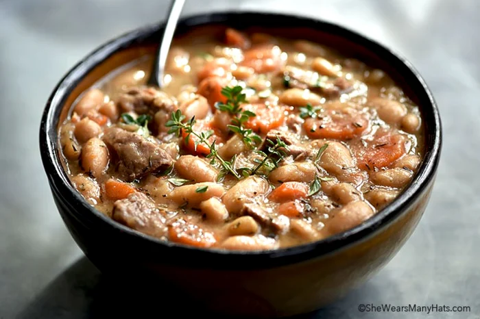mancare de fasole cu carne de vita jpeg