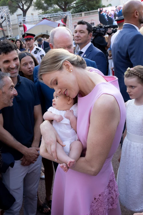 Charlene de Monaco cu un bebeluș GettyImages 2226043251 jpg