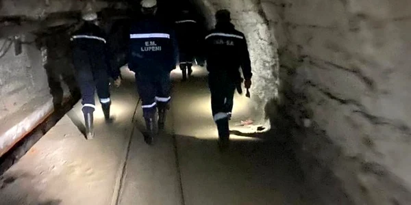 protest mineri valea jiului foto prefectura hunedoara