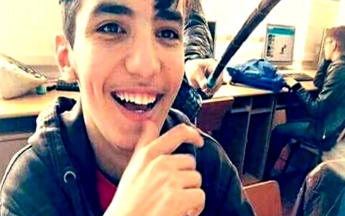 
    George Costache, un tânăr de 18 ani, din Petrila, a fost găsit spânzurat chiar cu o zi înainte să dea prima probă scrisă de la Bacalaureat 2019FOTO: adevarul.ro  