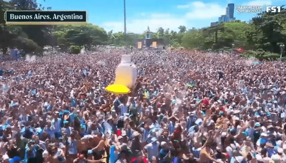Paradă la Buenos Aires după titlul mondial cucerit de Messi cu Argentina la CM 2022 VIDEO