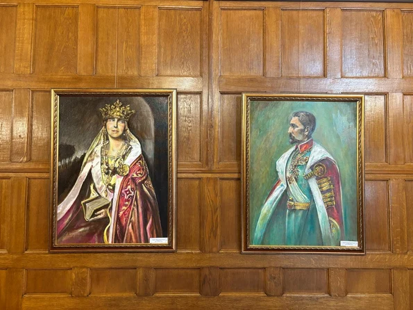 Expoziția de pictură ,,In memoriam Regina Maria” (© Muzeul Național Peleș)