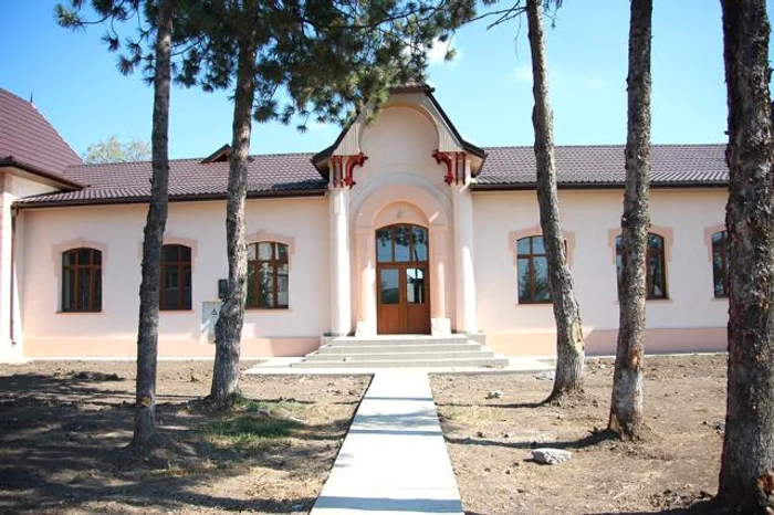 Școala din localitatea suceveană Zamostea