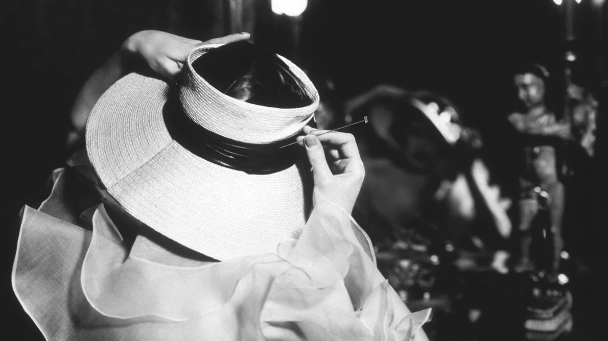 Moda edwardiană: pericolul acelor de pălărie  jpeg