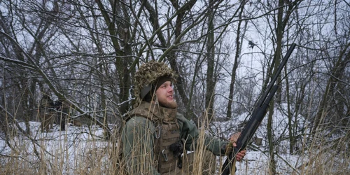 Soldați ucraineni pe frontul din Donețk FOTO EPA EFE jpg