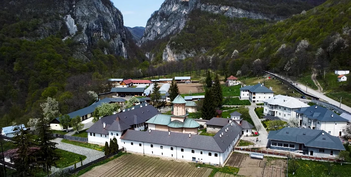 Mănstirea Polovragi FOTO Daciana Stoica