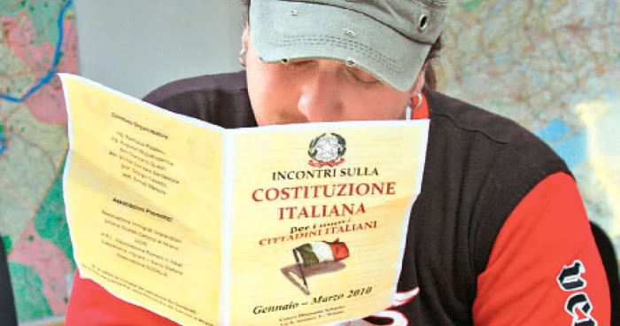 Cursul de Constituţie le va îmbogăţi CV-ul imigranţilor