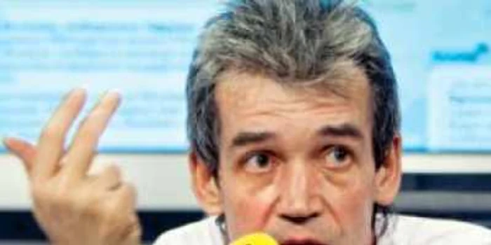 Jurnalistul care a dezvăluit dispariţia vasului Arctic Sea a demisionat de la revista la care lucra