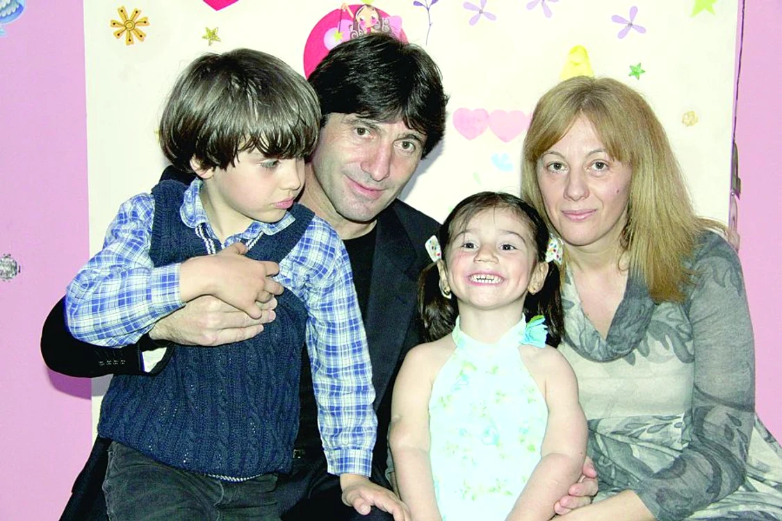 Familia Rotariu, Cristi, Iosif, Kassandra şi Dana, va fi pre- zentă la Sala Polivalentă
