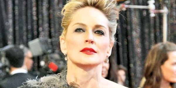 Actriţa Sharon Stone va sta trei săptămâni în România  