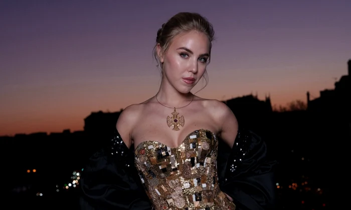 Maria Caroline de Bourbon Două Sicilii la Luvru   Instagram 2 jpg